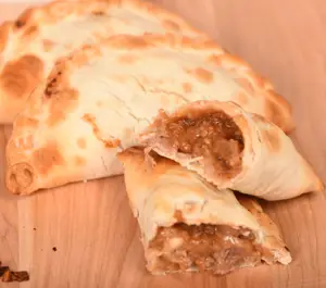 Empanada De Cerdo Y Barbacoa