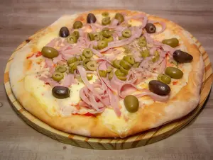 Pizza con jamón