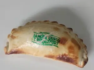 EMPANADA ROQUEFORT Y JAMON