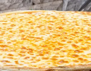 Pizza Provolone Mediana