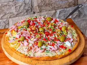 Pizza Siete Colores Mediana