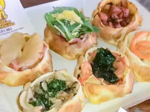 Canastita de cebolla y panceta
