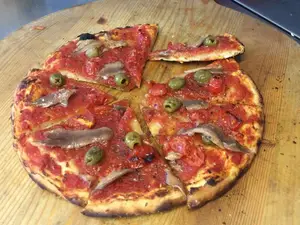 Pizza De Anchoas