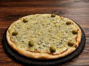 Pizza fugazzeta al roquefort
