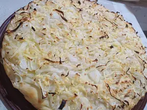 Fugazzeta con jamón y provolon