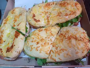 Sandwich De La Casa