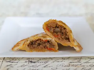 Empanada De Carne Picante