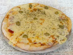 Pizza De Provolone