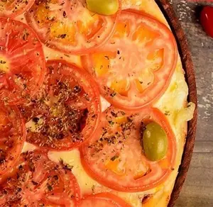 Pizza napolitana con panceta