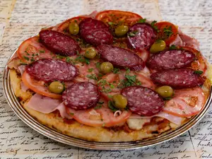 Pizza calabresa