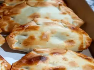 Empanada de queso y cebolla