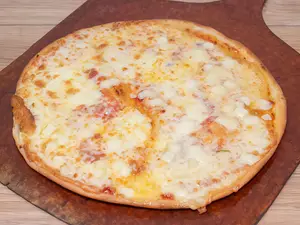 Pizza Provolone