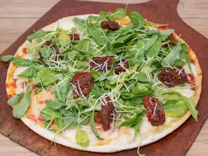 Pizza Rúcula Y Tomates Secos