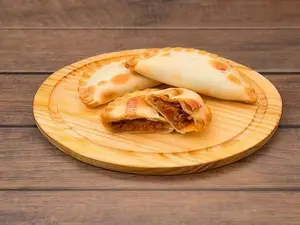 Empanada de carne (cortada a cuchillo)