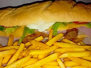 Sándwich milanesa carne completo 2