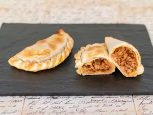 Empanada carne picante