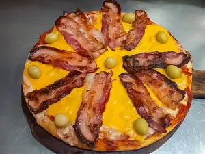 Panceta y cheddar