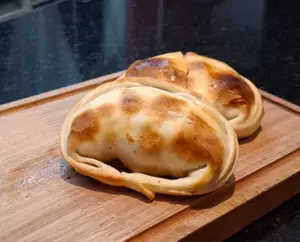 Empanada caprese