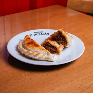 Empanada de carne picante