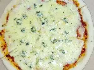Pizza 4 quesos