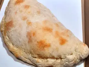 Calzone napolitano