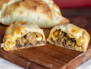 Empanada de carne a cuchillo