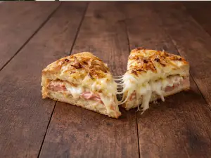Fugazzeta rellena (porción)