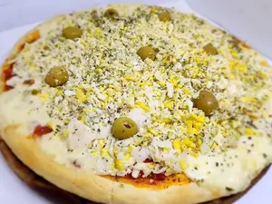 Grande con muzzarella y huevo