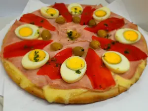 Grande jamon, morrones y huevo