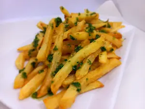 Papas a la provenzal con salsa alioli para compatir