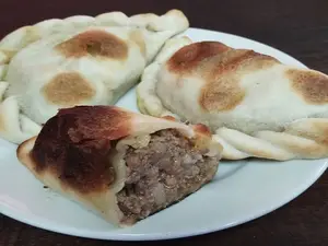 6 empanadas de carne suave