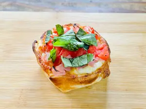 Jamón Tomate Y Albahaca