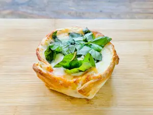 Queso Y Albahaca