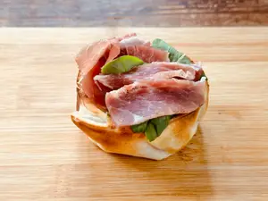 Rúcula Con Jamón Crudo
