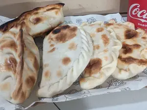 5 Empanadas + Gaseosa