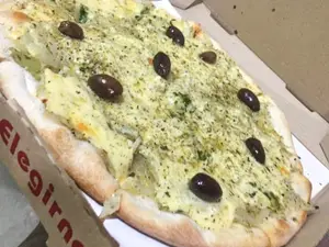 Pizza fugazzeta