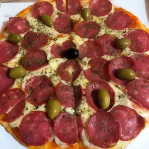 Pizza calabresa