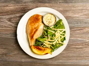 Pechuga al limón + bebida