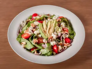 Ensalada De Palta Y Queso Azul