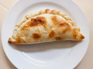 Empanada De Carne Picante