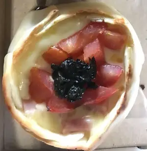 De jamón, tomate y albahaca