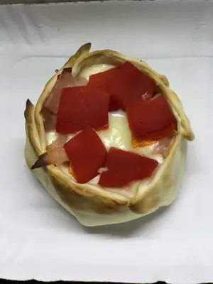 Empanada de jamón y morrón