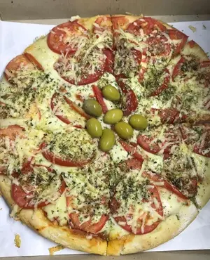 Pizza provoleta 2