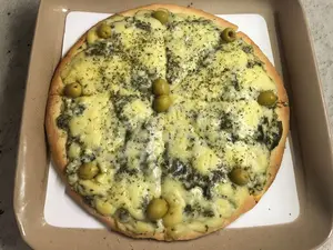 Pizza verduras y muzzarella