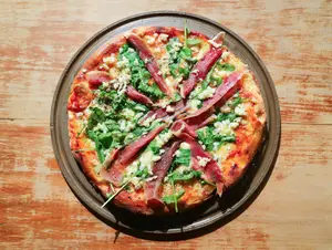 Rúcula y crudo 4 porciones