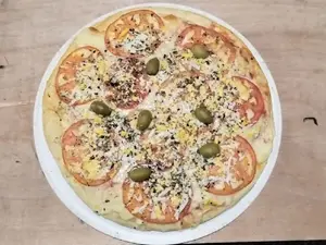 Pizza Napolitana con huevo