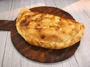 Calzone 4 quesos
