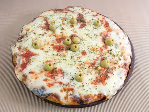 Pizza chica con mozzarella
