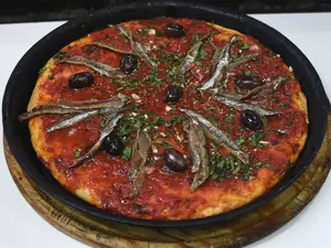 Pizza con anchoas