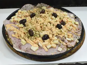 Pizza con palmitos con jamón